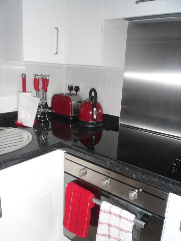 Claremont House Holiday Apartments Llandudno Room photo