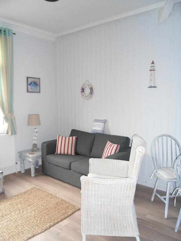 Claremont House Holiday Apartments Llandudno Room photo